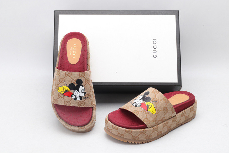 g*u*i sandals