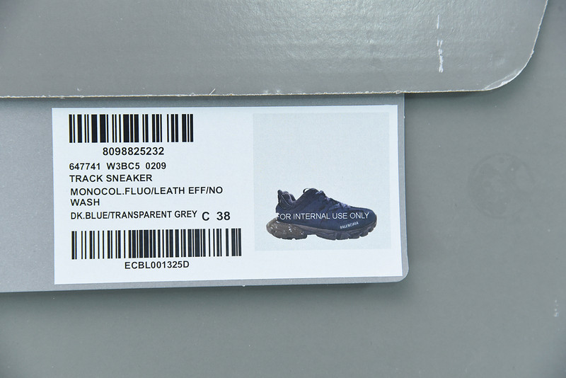 bc track sneaker