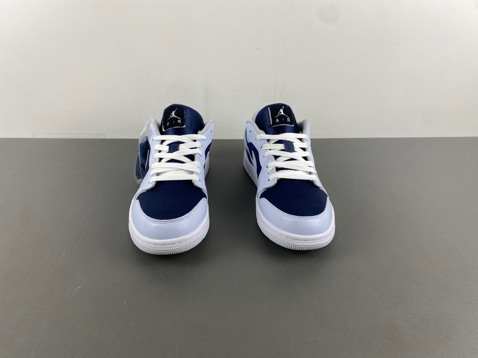 Air Jordan 1 Low Football Grey FZ8778-044