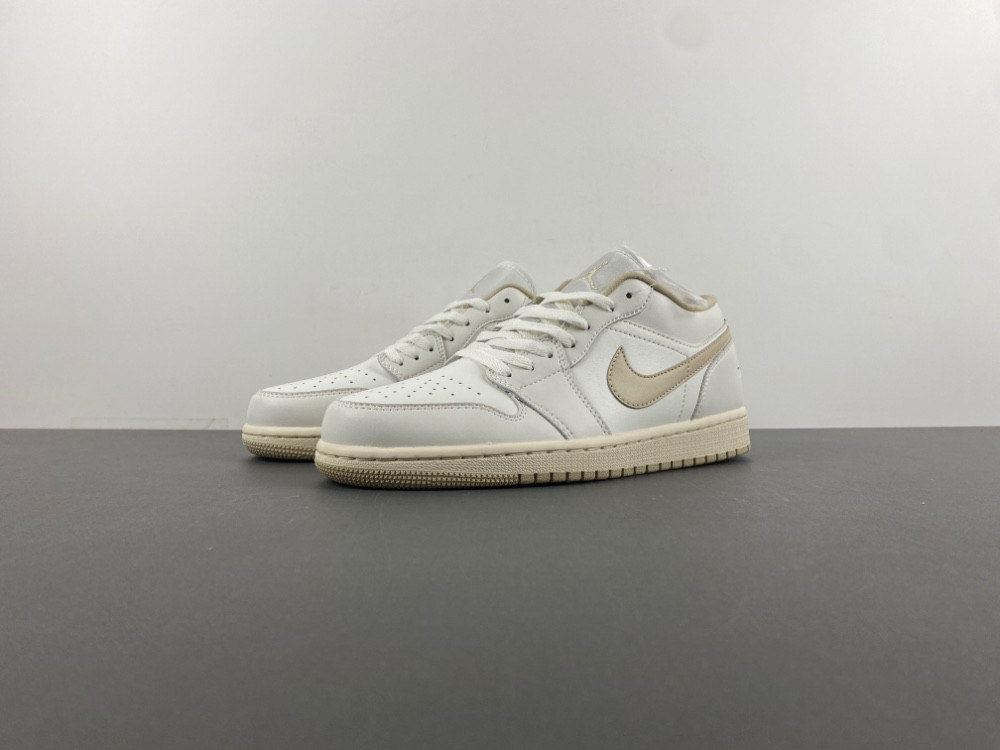 Air Jordan 1 Low