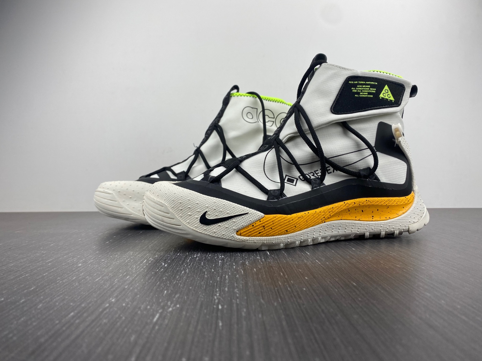 nike acg air terra antarktik gore-tex