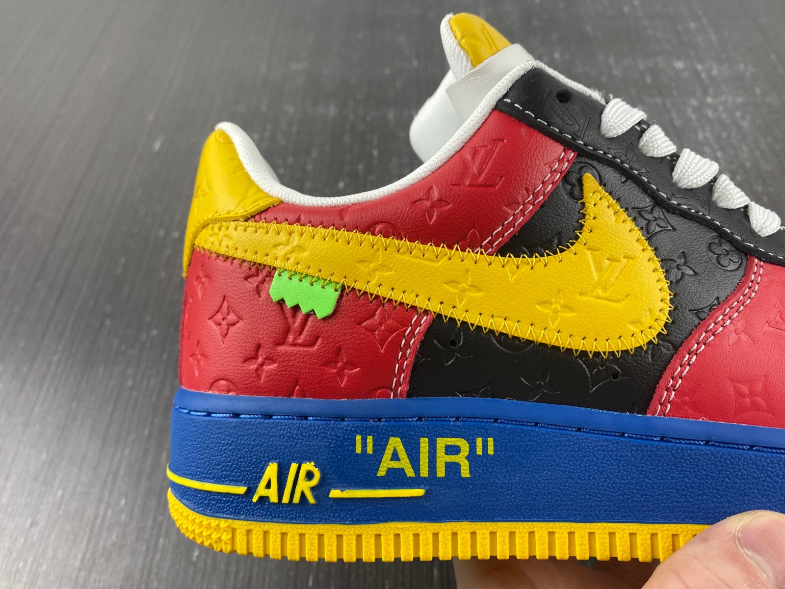 lvt x nike air force1
