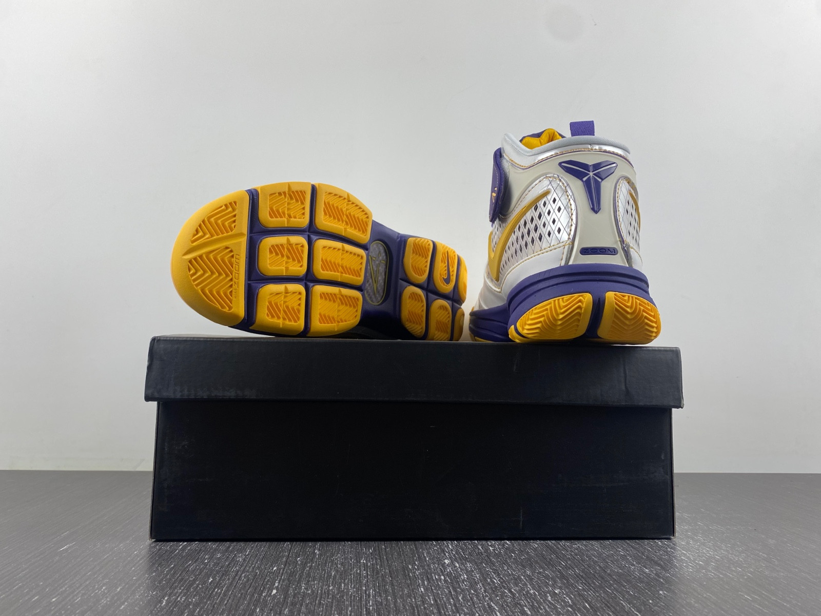 nike zoom kobe 2 