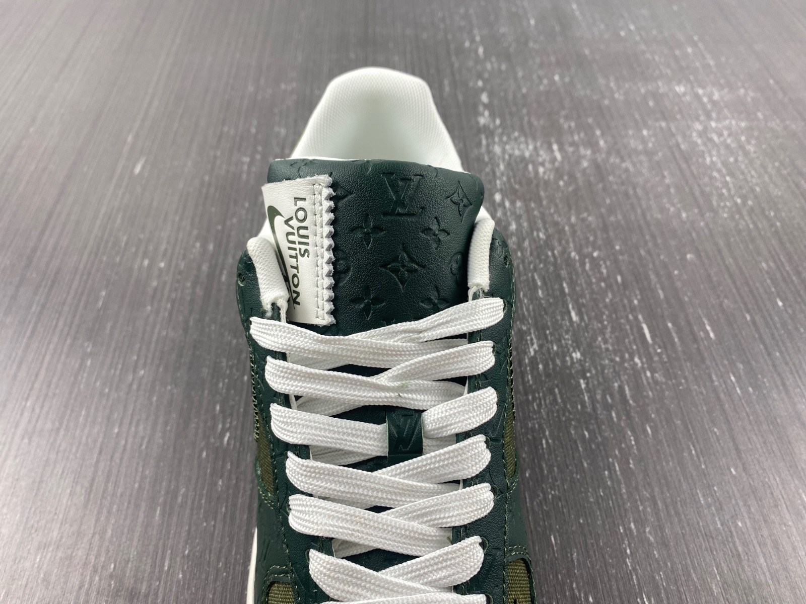 lvt x nike air force1