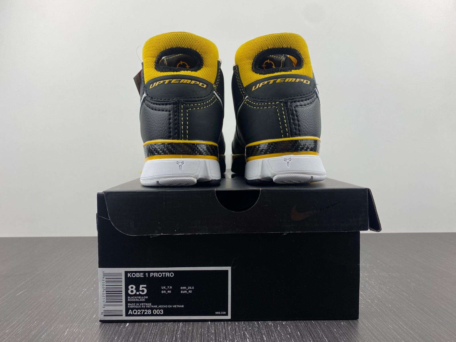 nike zoom kobe 1 protro