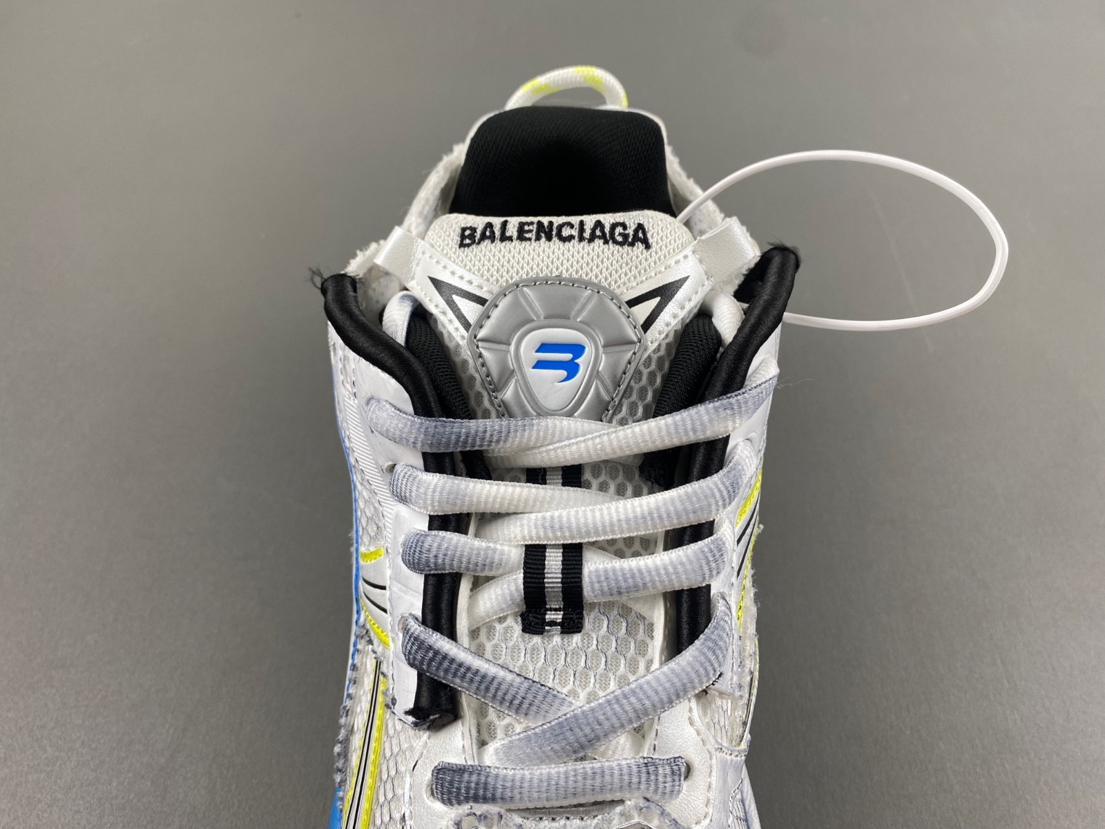 Ba*len*cia*ga runner sneaker
