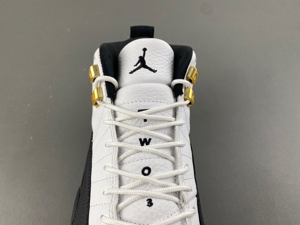 Air Jordan 12