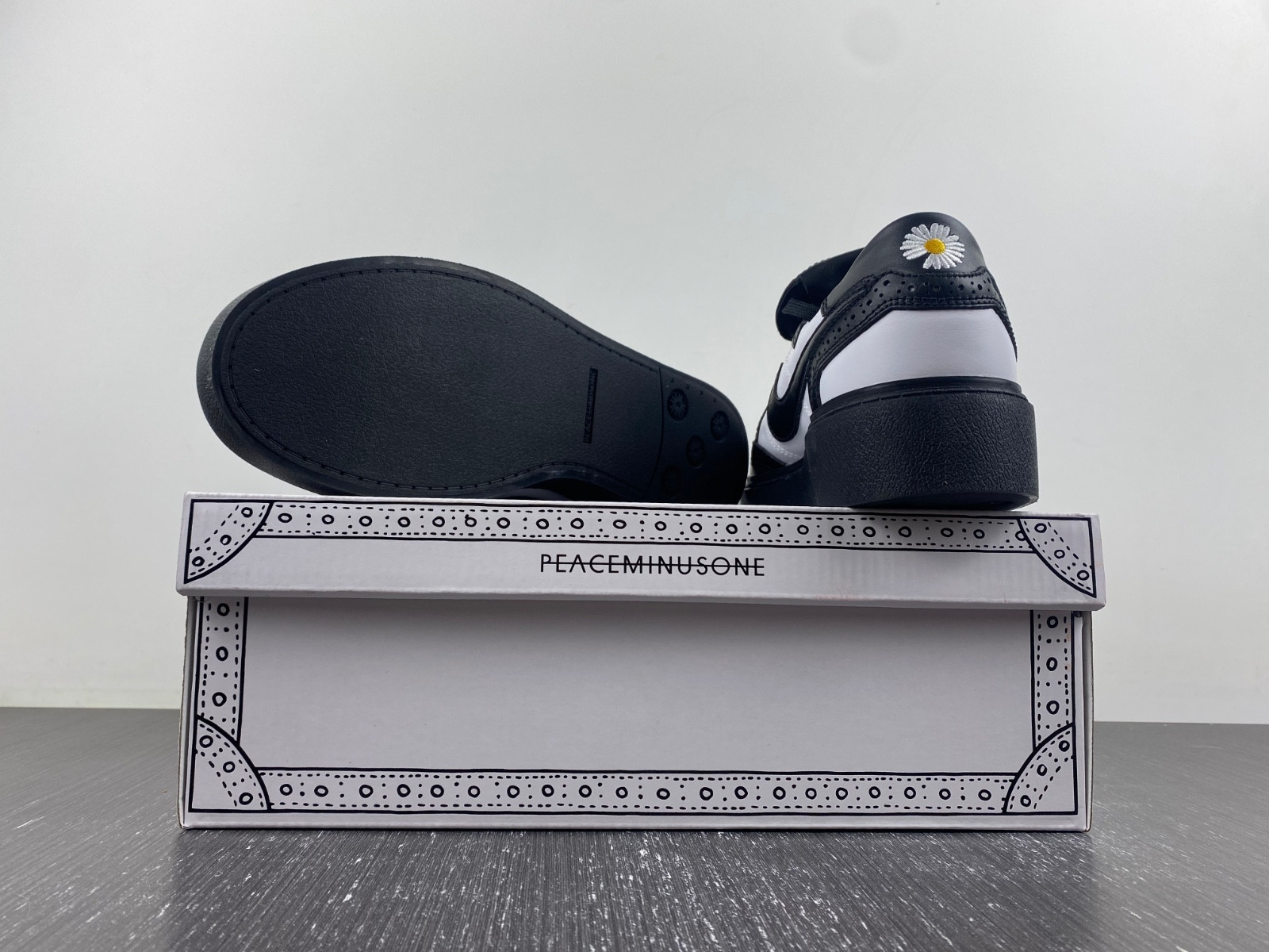 nike kwondo 1 "panda" dh2482-101