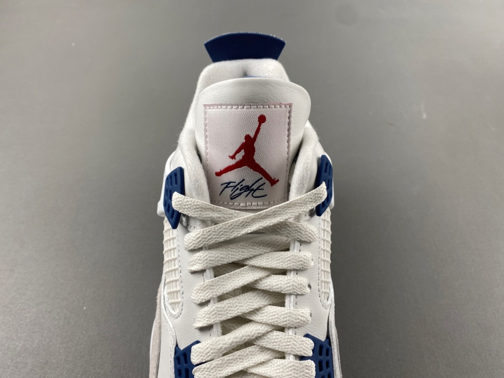 Nike SB x Air Jordan 4 “Navy” DR5415-100