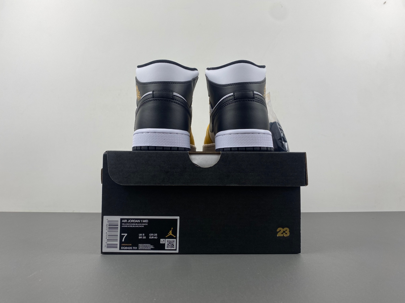 air jordan 1 mid yellow ochre dq8426-701