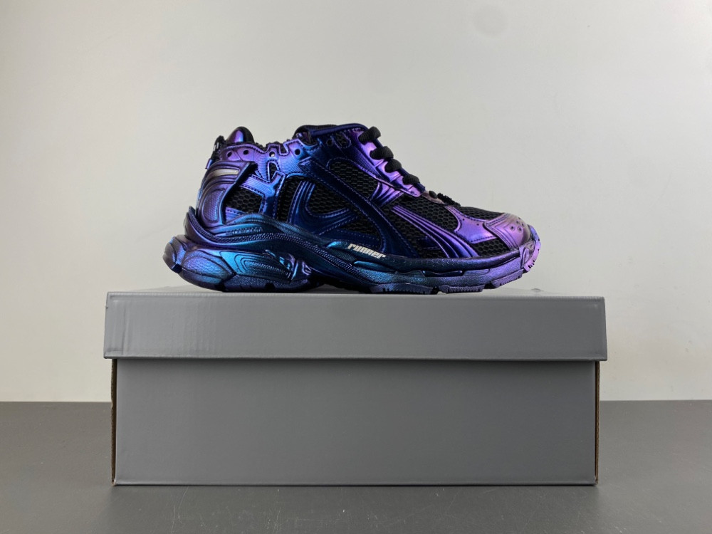 Ba1en*iaga Runner Sneaker