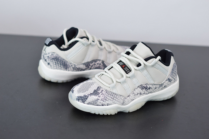 air jordan 11 low snakeskin “light bone” cd6846-002