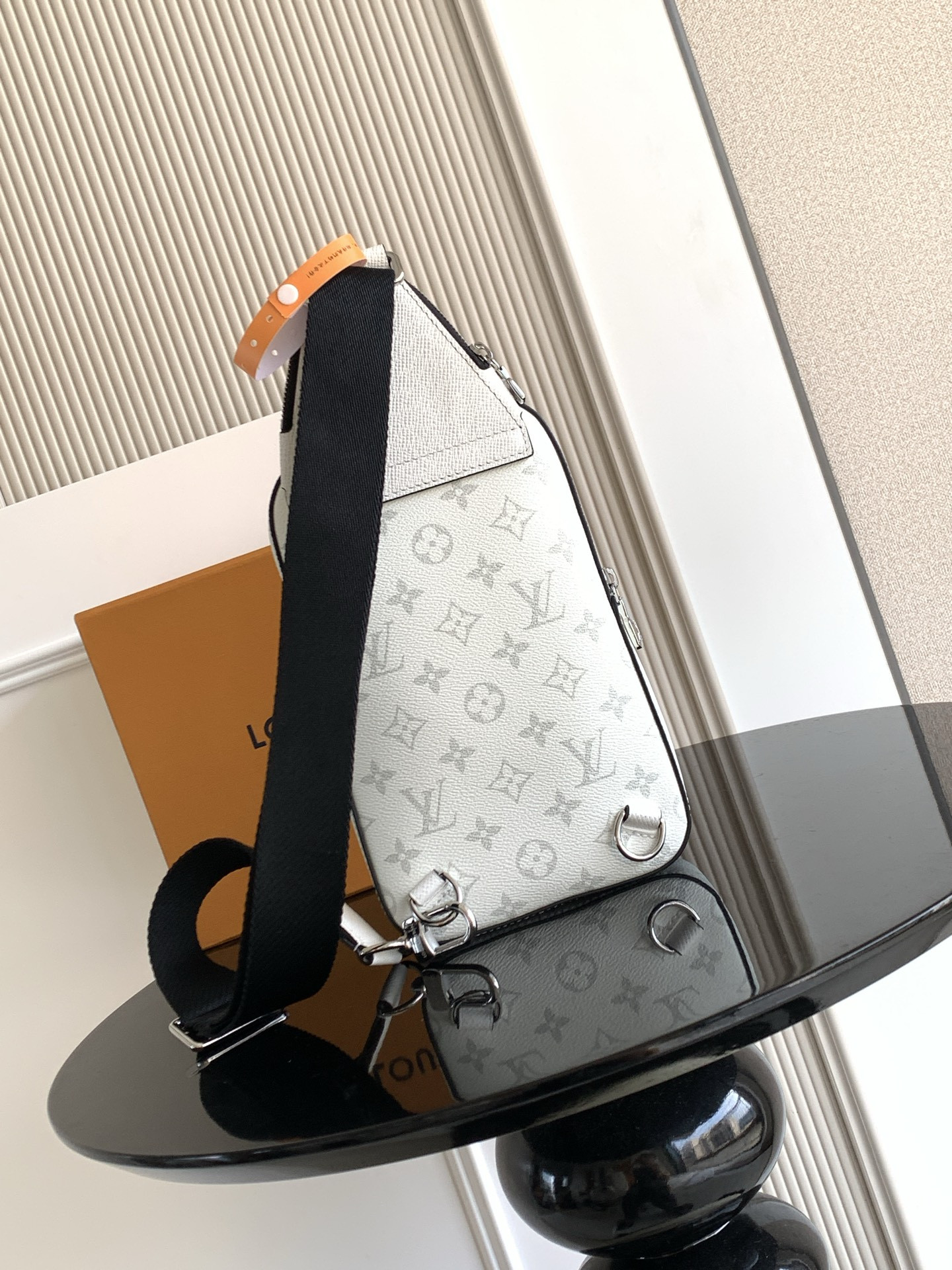 LVT PURSE