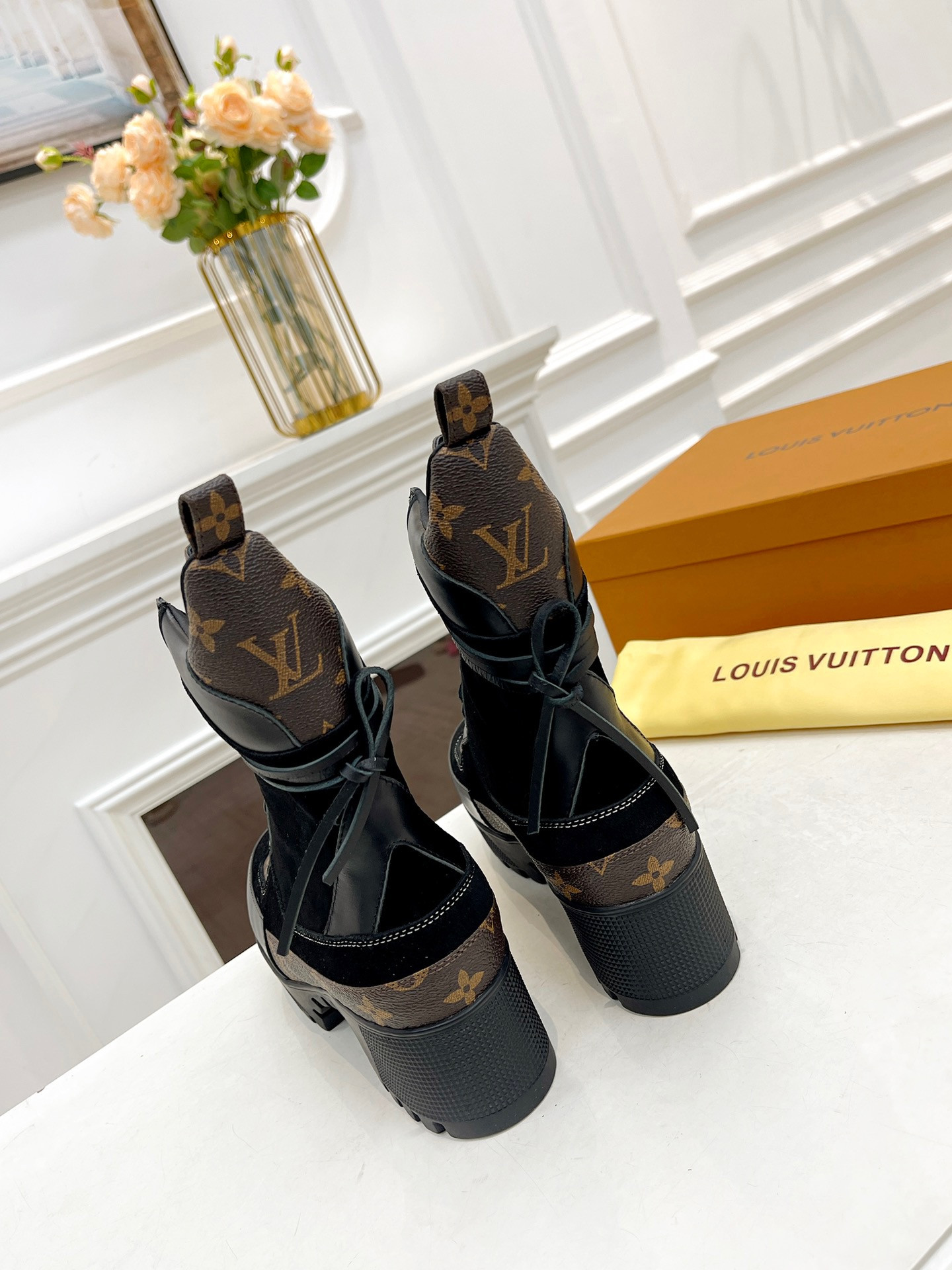 LVT BOOTS