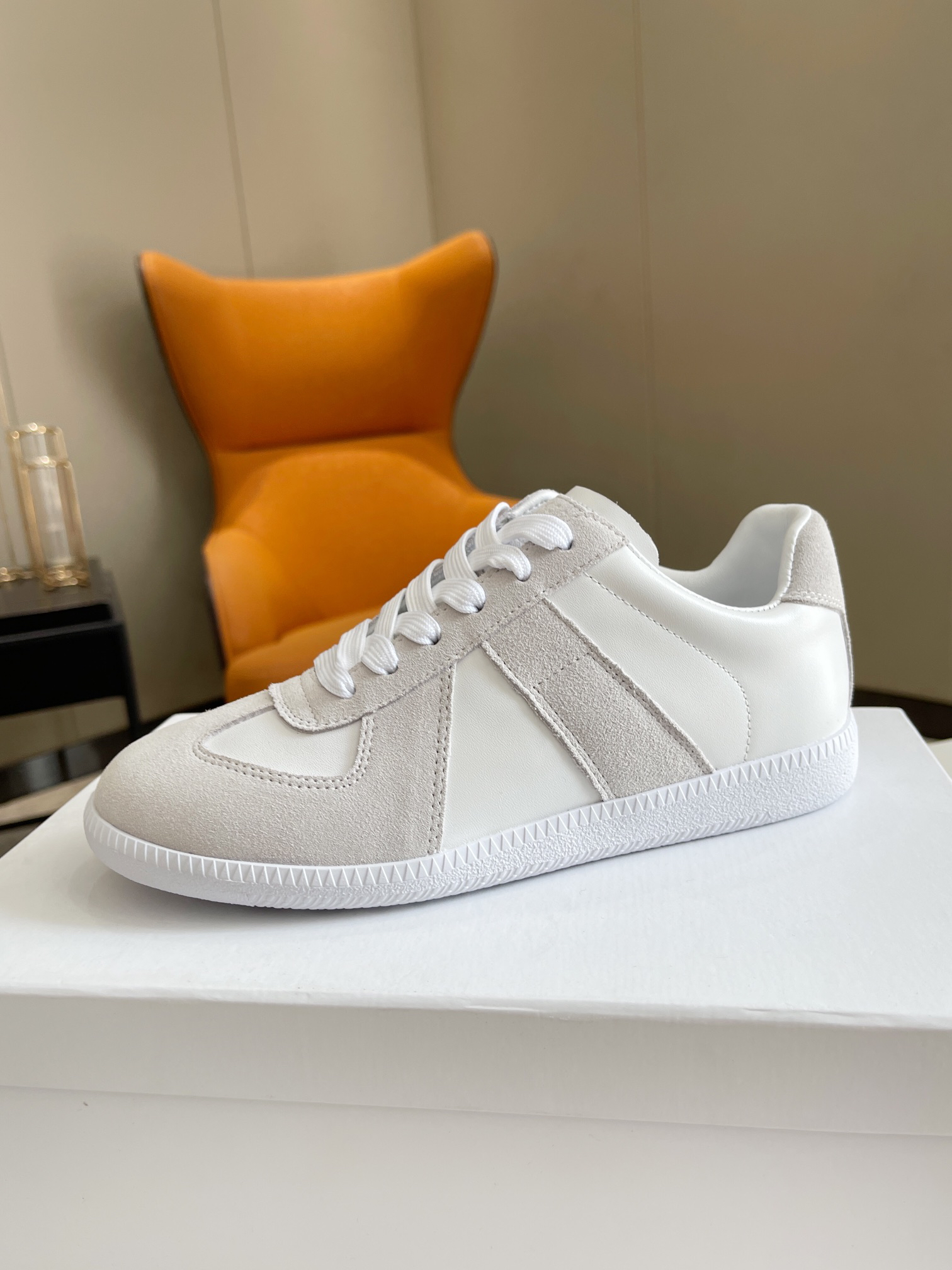 ma*s*n Ma*i*la sneaker