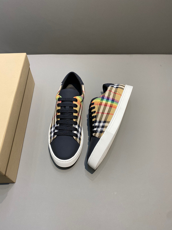 B**rry sneaker