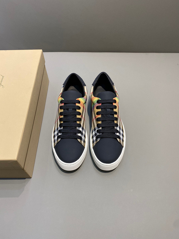 B**rry sneaker