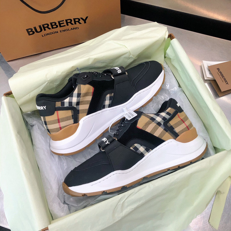 B**rry sneaker