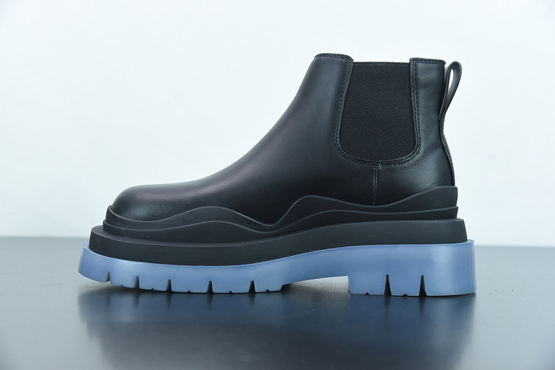 Bo*te*ga ve*ne*ta sneaker