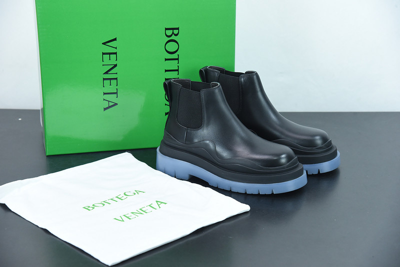 Bo*te*ga ve*ne*ta sneaker