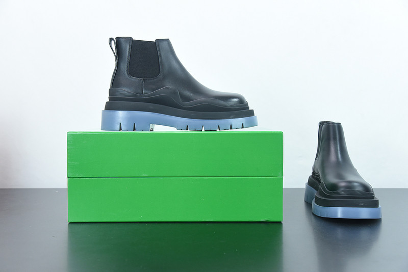 Bo*te*ga ve*ne*ta sneaker