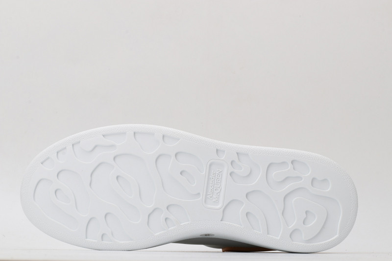 alexer mceen sneakers