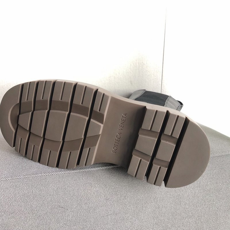 Bo*te*ga ve*ne*ta sneaker