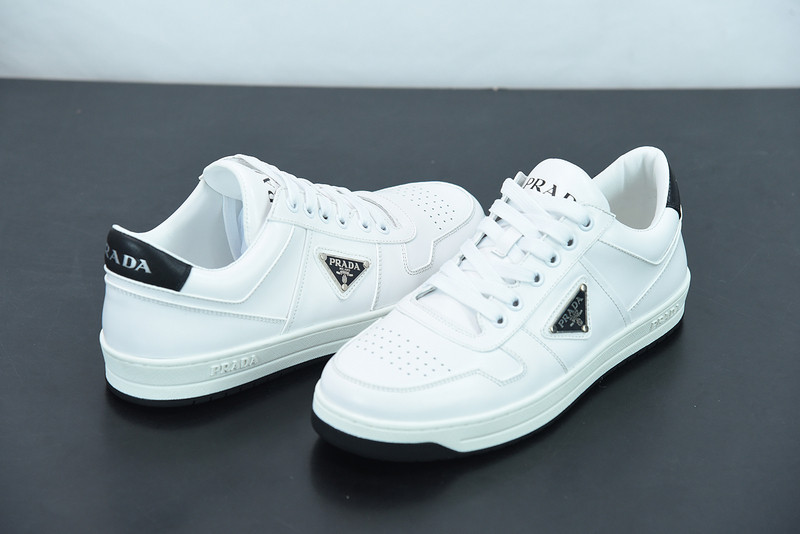pr sneaker