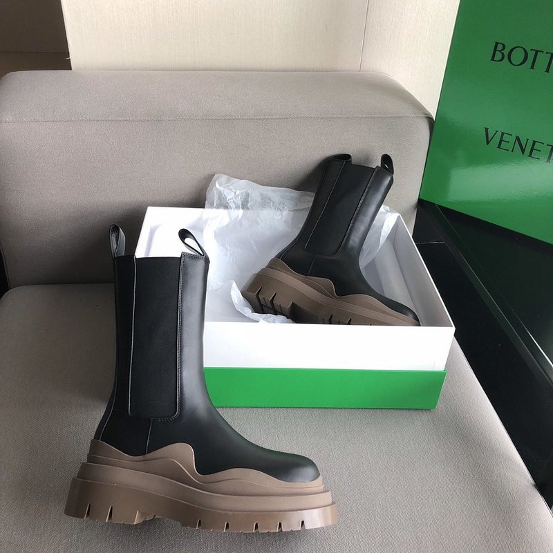 Bo*te*ga ve*ne*ta sneaker