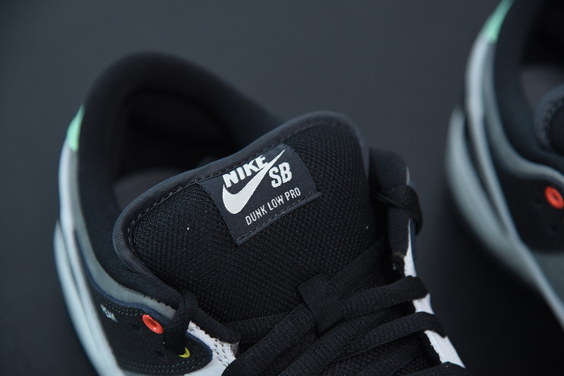 nike dunk low “camcorder” cv1659-001