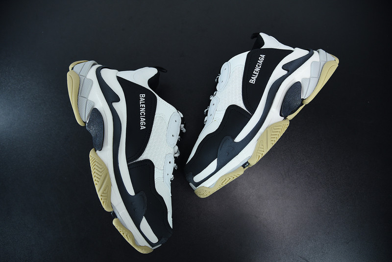 bc triple s trainer 536737 w09om 9073