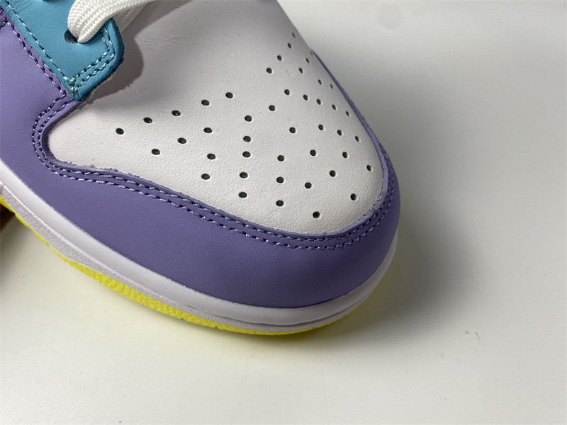 nike sb dunk low “easter” dd1872-100