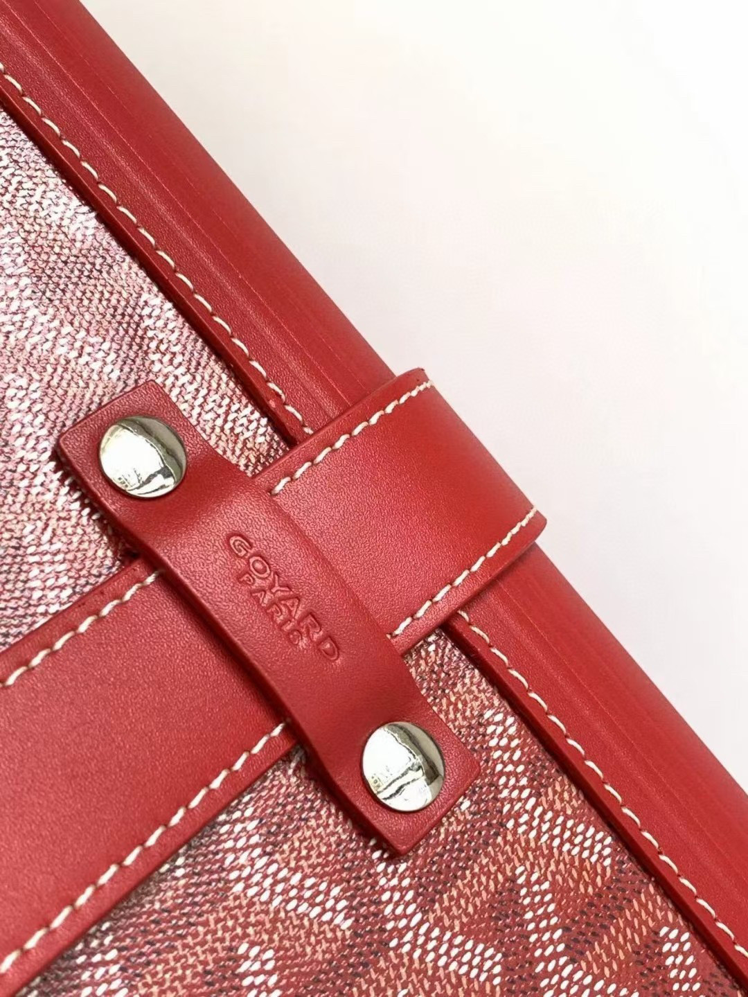 G09ard purse
