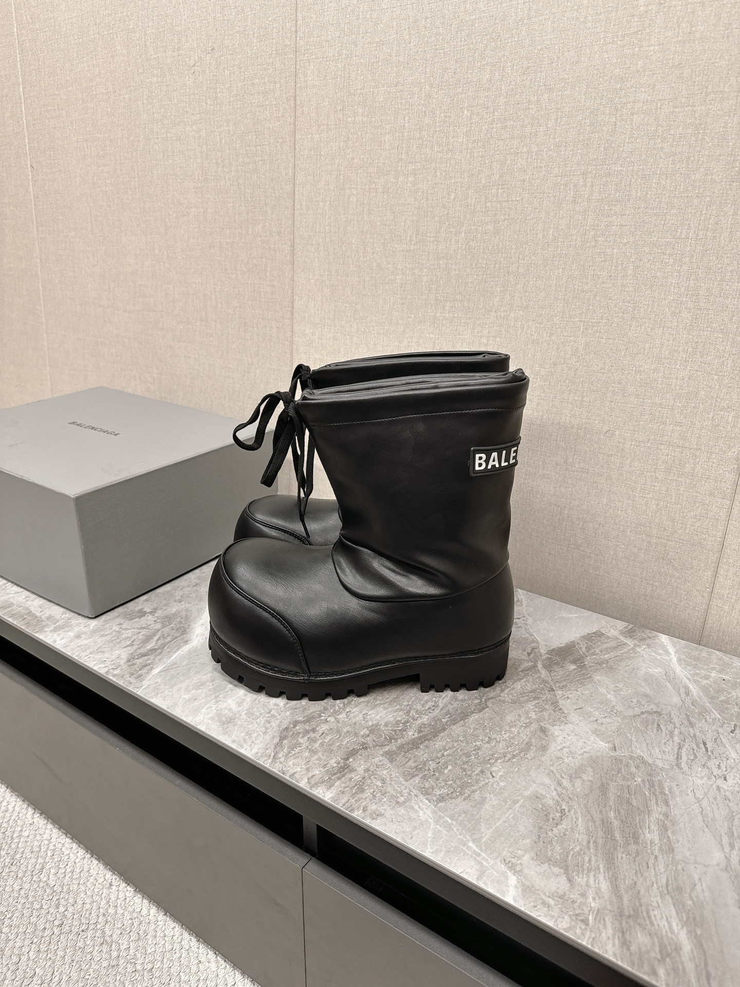 BC BOOTS