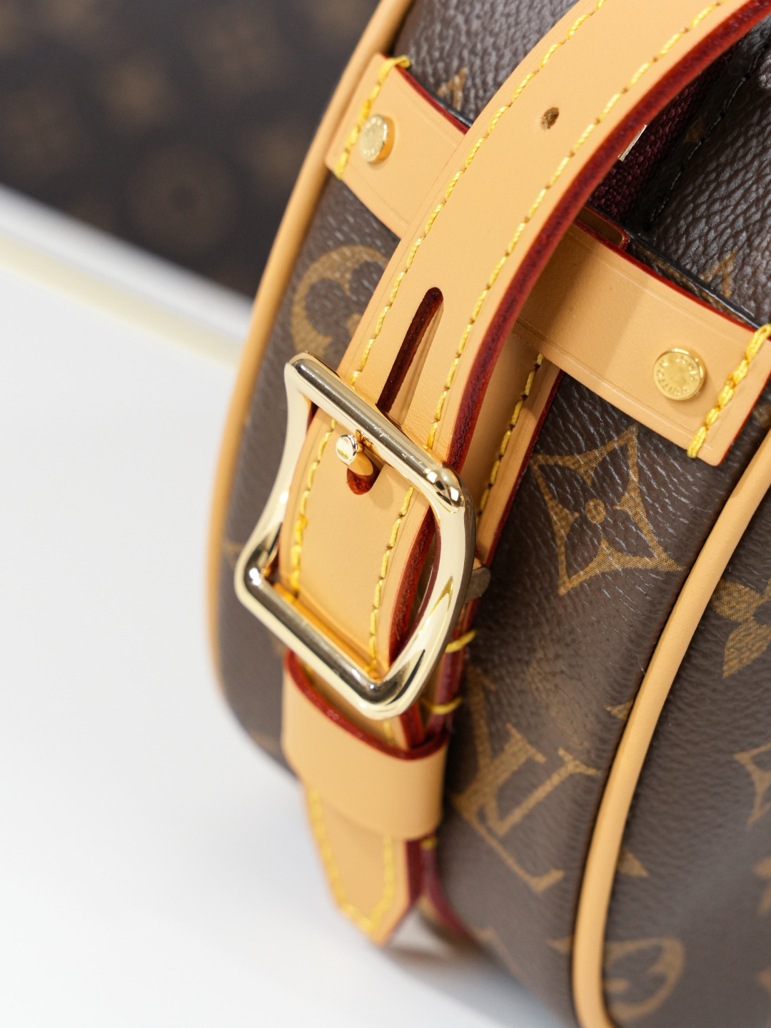 LVT PURSE