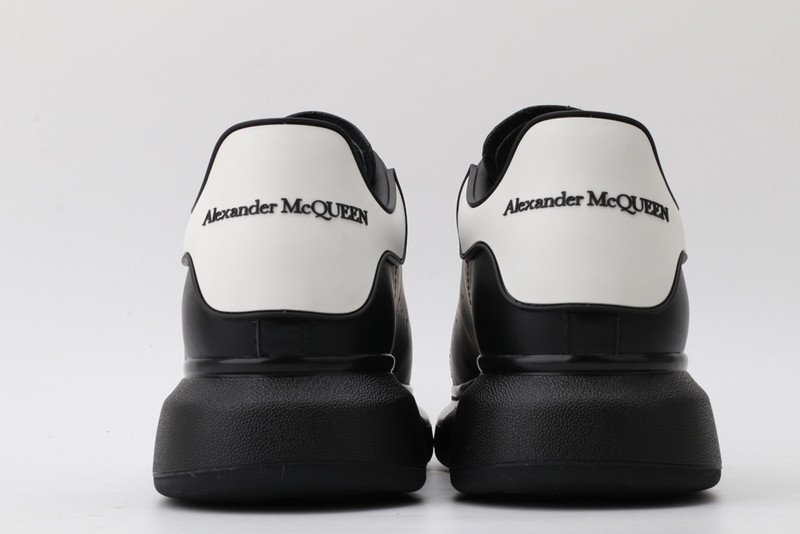 alexer mceen sneakers