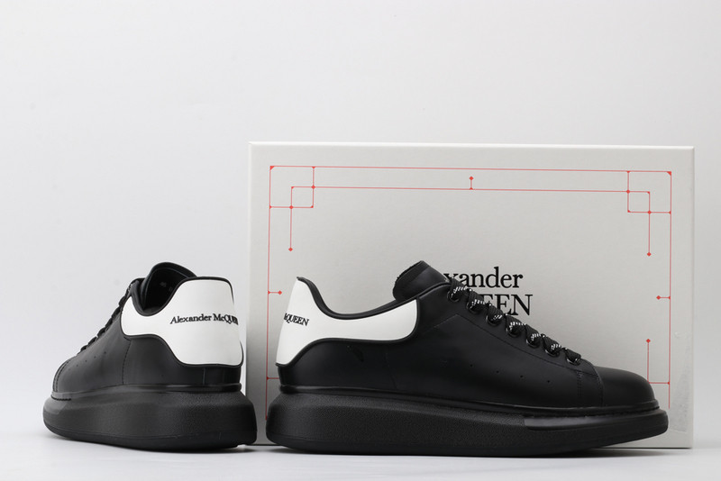 alexer mceen sneakers