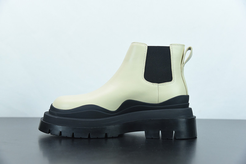 Bo*te*ga ve*ne*ta sneaker