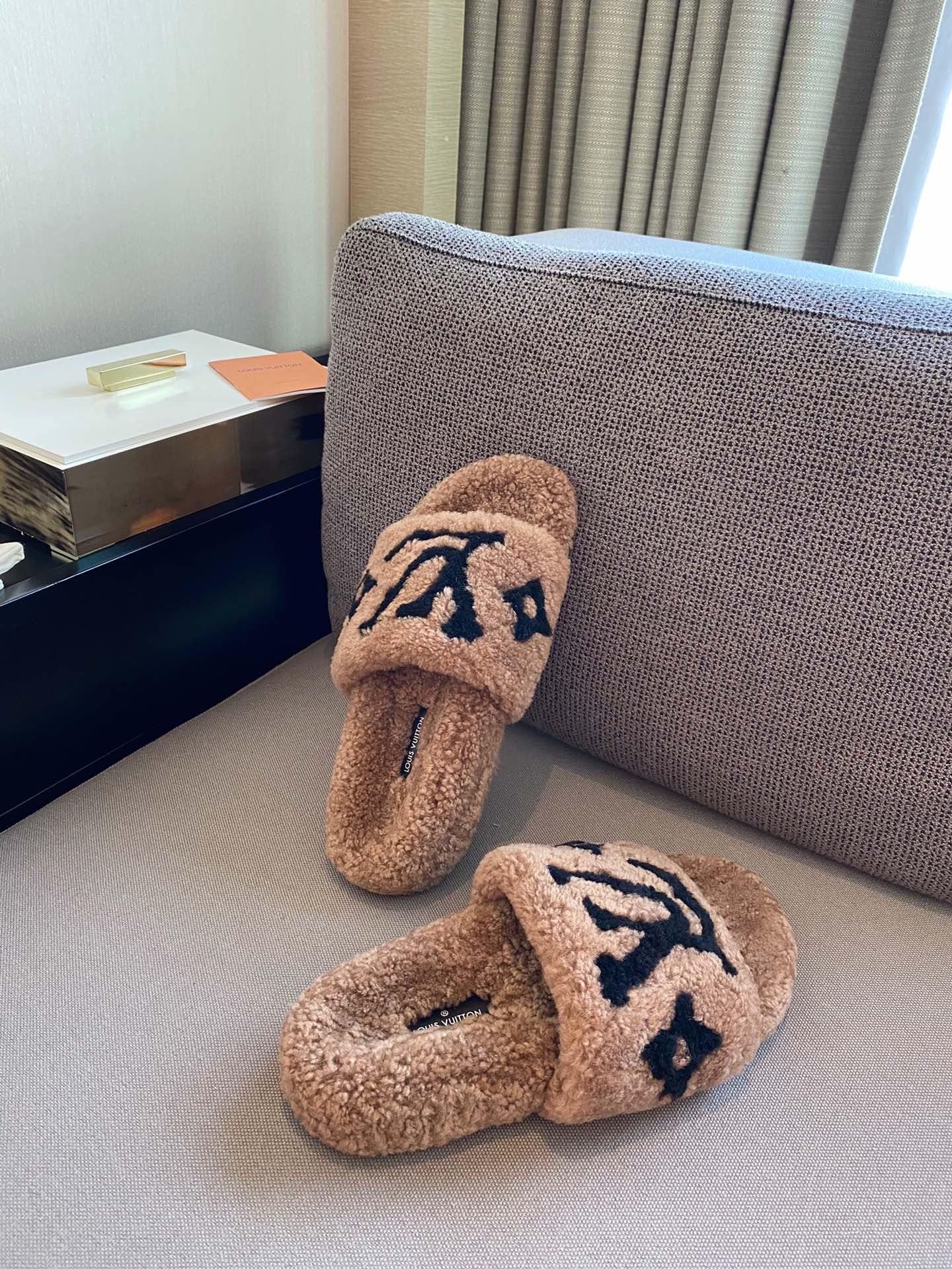 lvt sandals