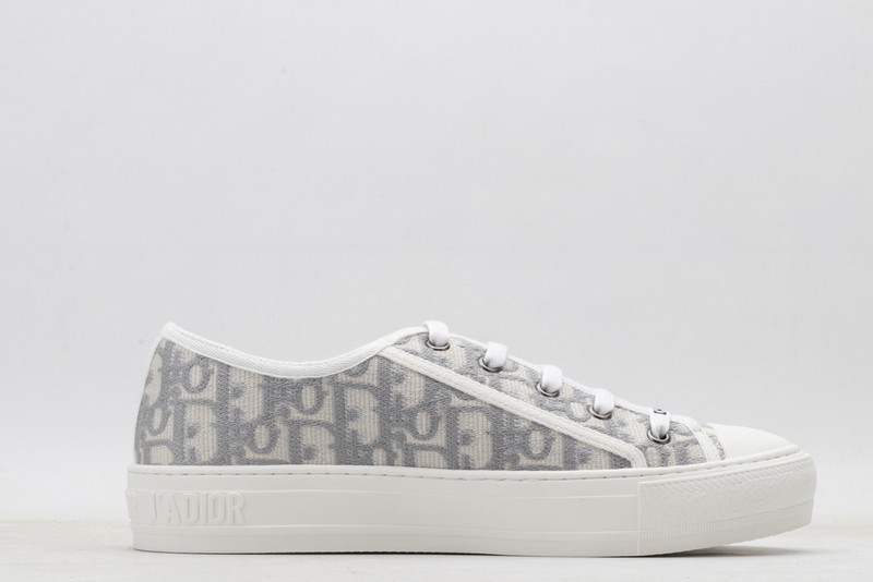 dio* x converse sneaker