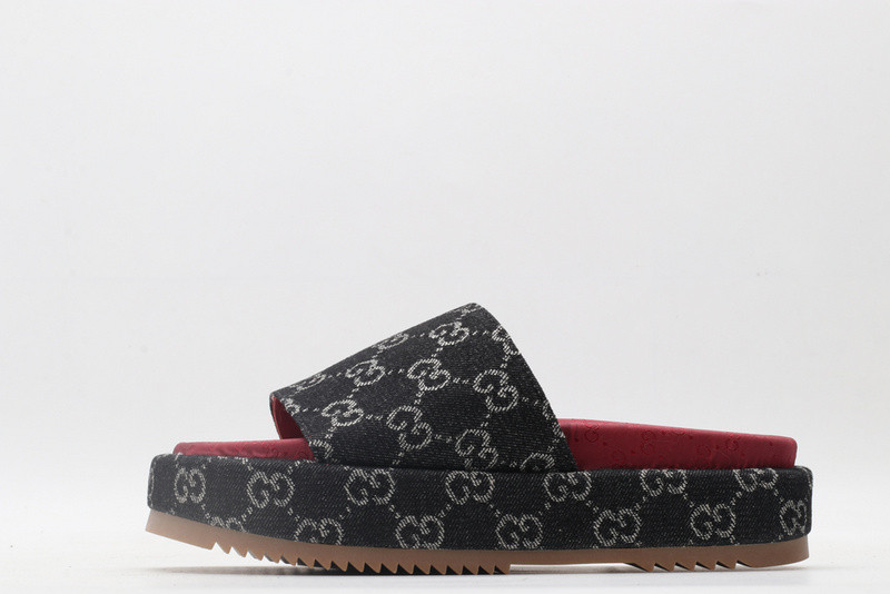 g*u*i sandals