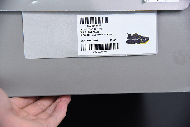 bc track sneaker