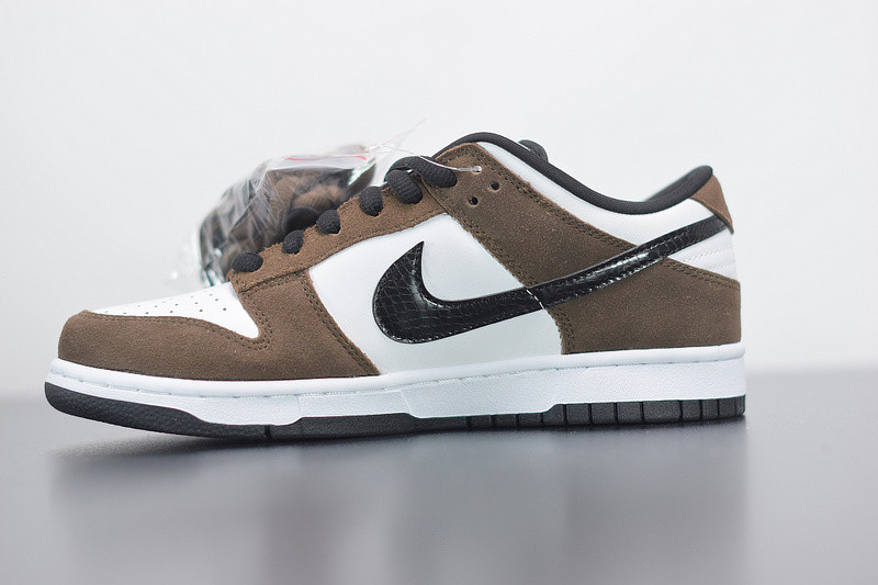 nike dunk low white black trail end brown 304292-102