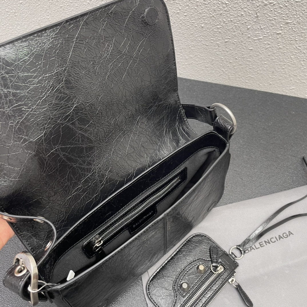 Ba1en*iaga purse
