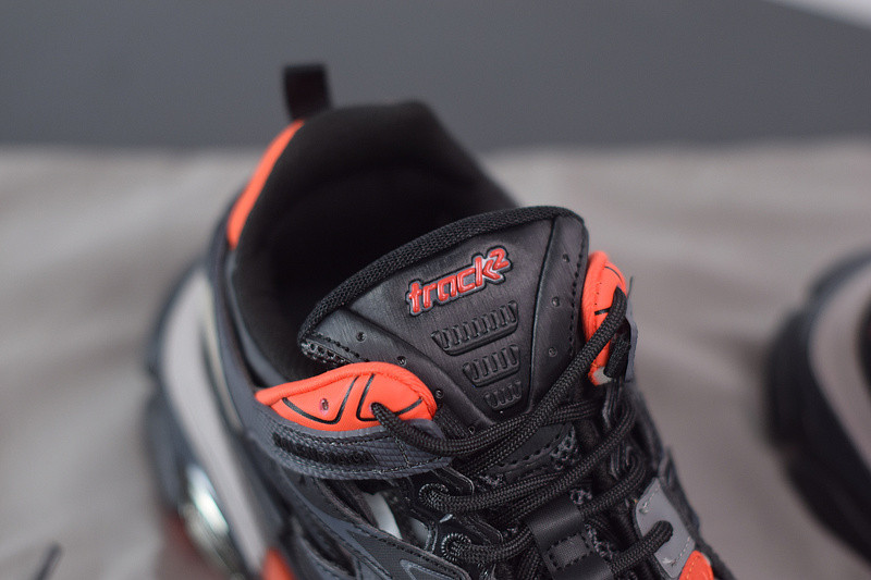 bc track sneaker