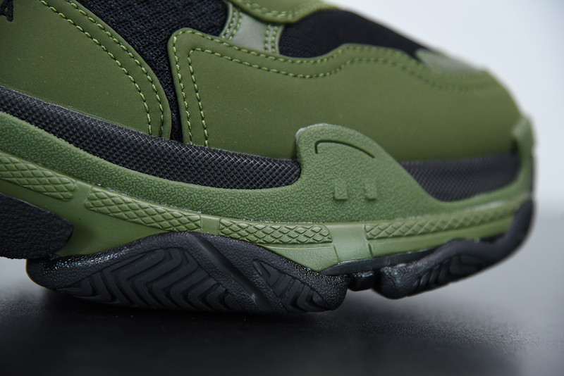 bc triple s trainer 536737 w2fw1 1978