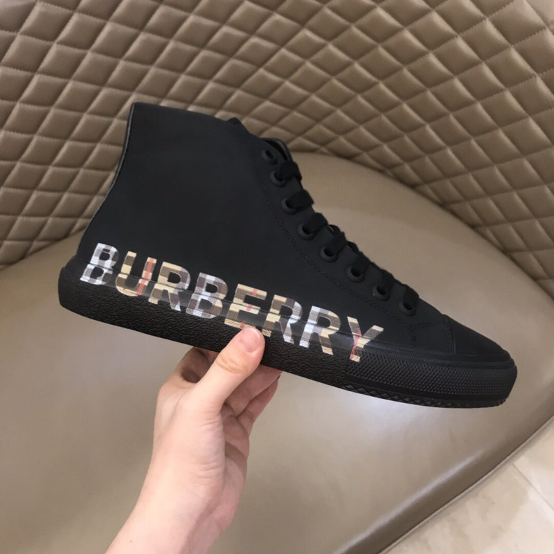 B**rry sneaker