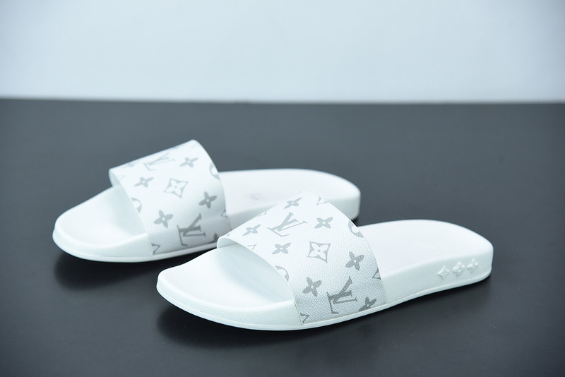 lvt sandals