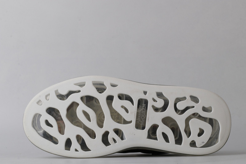 alexer mceen sneakers