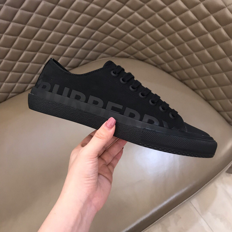 B**rry sneaker
